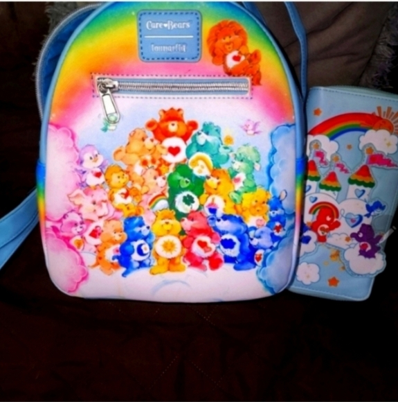 Loungefly Care Bears Vintage Rainbow Mini Backpack & wallet set - Picture 4 of 10